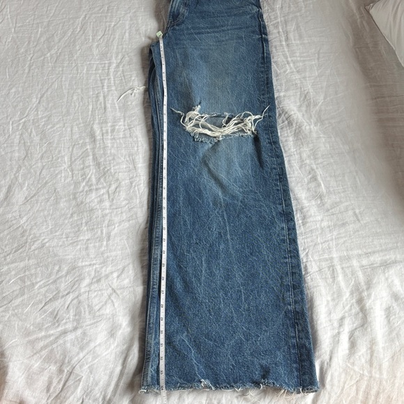 Zara Classic Blue Straight Leg Jeans - Picture 2 of 6